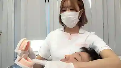 DNJR-159 巨乳牙科衛生士故意把軟彈巨乳往你身上蹭的誘惑牙科診所 ~ 月乃琴音 夏川步美 山下望結 星乃夏月 鹿野愛萌的劇照8