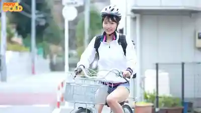 MGOLD-049 手機一叫隨叫隨到即尺OK 一開門就飢渴含屌的外送痴女 ~ 澪奈明日見的劇照12