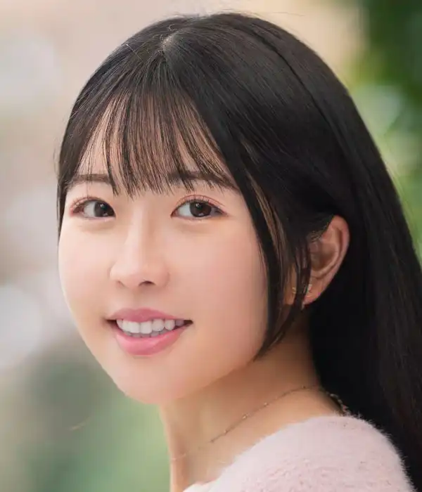 百恵みこと第1張寫真