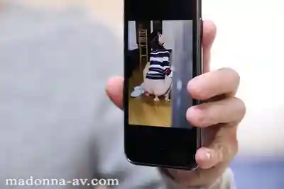 ROE-498 口辱 每次都用肉棒堵住隔壁碎嘴人妻 強制深喉讓她徹底閉嘴 ~ 大島優香的劇照12