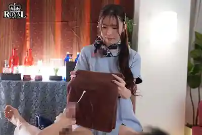 ROYD-322 你自己擼的話我看著就好 夫妻按摩店老闆娘獨自顧店那天被連打5發中出全壘打的夢幻真實故事 ~ 響蓮的劇照8