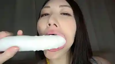MADV-635 【4K】老婆不在家時 高挑清純的大姨子突然登門 毫無防備展露豐滿肉體不斷逼近 忍不住的我把她中出了好多次 ~ 叶山小百合的劇照17