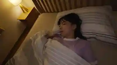 YMRK-070 鬼畜管理員中出強暴 受害者701號室女學生的劇照1