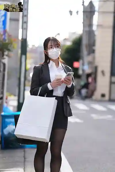 OFES-055 跟踪偷拍地味眼镜巨乳妹d 下药中出轮X ~ 羽月乃蒼  的劇照14