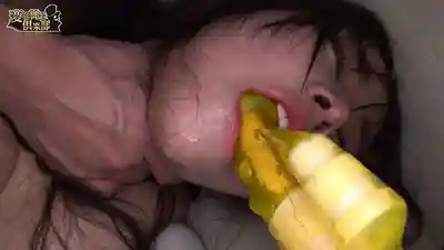 OFES-055 跟踪偷拍地味眼镜巨乳妹d 下药中出轮X ~ 羽月乃蒼  的劇照4