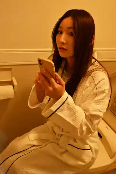 NMSL-042 當紅美女網紅被慘被盯上 百萬粉絲也救不了被無情中出強暴 ~ Nia的劇照7