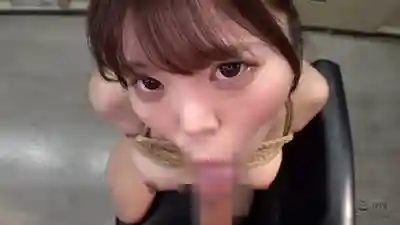 CMN-263 淪落鬼畜拍賣市場的年輕人妻 ~ 竹內まゆり的劇照16