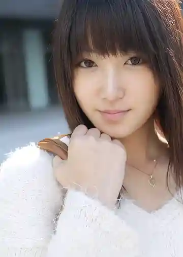 宇佐美奈奈封面照片寫真