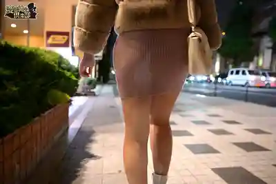 CLUB-926 尾行迷姦巨乳JD女大學生 偽裝好人綁架下藥強暴的劇照12