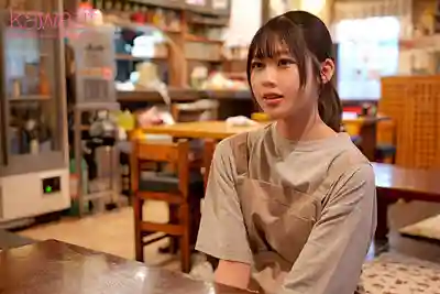 CAWB-003 娃娃店長AV出道 定食屋最幼店長想讓苗條A罩杯的身體被男優們幹到高潮 ~ 守屋繪裡的劇照11