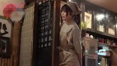 CAWB-003 娃娃店長AV出道 定食屋最幼店長想讓苗條A罩杯的身體被男優們幹到高潮 ~ 守屋繪裡的劇照10