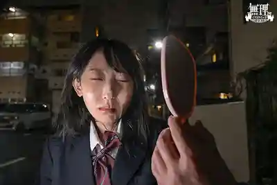 MURIKURI-012 大量顏射街頭凌辱 美顏JK被設局騙上癡漢巴士 滿臉精液羞恥下校 ~ 山下紗和的劇照6
