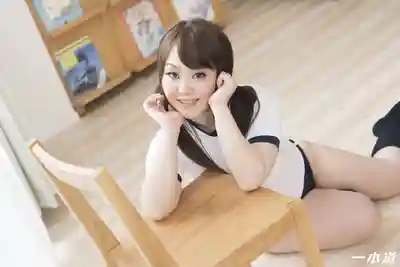 1PON-041718_672 和氣場超強的性感碧池玩Cosplay的劇照14