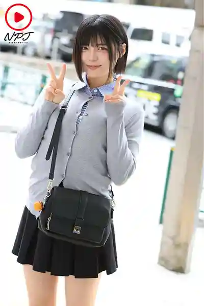 NPJH-004 【震撼神回】用綜藝套路送旅行歸來的女孩回家 竟拍到了和絕倫男優高潮連連的無套中出3P！！ ~ 虹村由美的劇照13