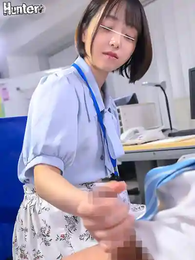 HUNTC-499 小惡魔女生無意識撩硬男人後的任性手活 心情好就幫你擼 心情差就直接無視 但最後居然讓我插了 ~ 片寄しゅうか 森彩美 美雲そら 小島美子的劇照9