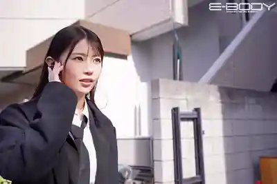 EBWH-348 通吃全公司男員工的婦女 持續逆推渣男的變態騷女OL ~ 葵伊吹的劇照11