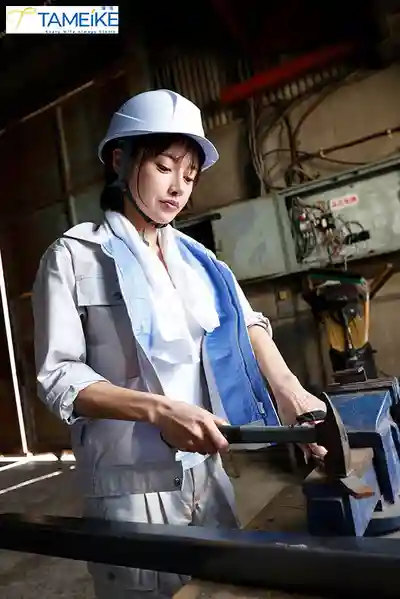 MFYD-160 被女友甩掉的我 沉溺於女漢子藍領女上司(單親媽媽)的溫柔 像熱戀情侶般大汗淋漓地反覆求歡 ~ 大谷双葉的劇照1