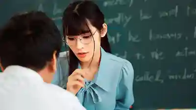 FTKD-036 高嶺之花女教師 其實是調教肉棒成癮的變態騷女！喜歡密著低語羞辱享受男人的反應 把雞巴榨乾不斷連射數盡情玩弄 ~ 胡桃櫻花的劇照15