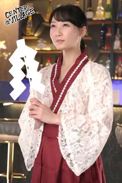 EUUD-089 如果熟女玩起了Cosplay!? 那裡竟是逃離現實的樂園!的劇照10