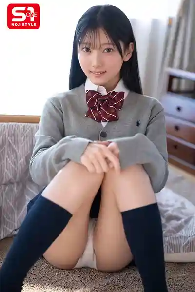 SNOS-327 好想撲進清純繼妹不經意的走光裡 我和可愛繼妹的跨年故事 ~ 初美菜乃花的劇照13