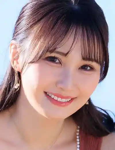 稻富詩音封面照片寫真