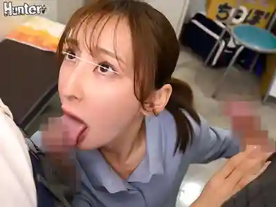 HUNTC-517 FREE屌開張了！遮住臉光憑屌的顏值說不定能讓妹子上手？太想跟女生有肌膚之親 像Free Hugs一樣輕鬆一試 結果竟然！的劇照5