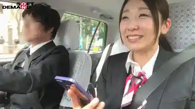 SDNM-556 SNS總粉絲9萬人的人妻計程車女司機 45歲AV DEBUT 待客溫柔有禮卻超愛粗暴不倫砲的劇照13