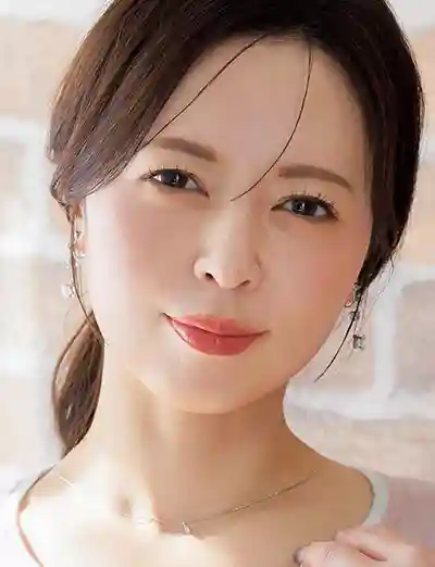 杉咲穂果封面照片寫真