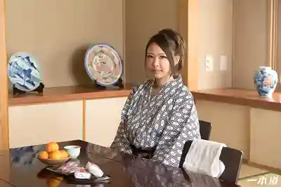 1PON-042718_676 心動 浴衣美人的旅程回憶 ~ 朝比奈菜々子的劇照2