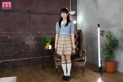 MIFD-733 148cm純真少女最愛被色色大叔舔到高潮 嬌小身體大痙攣白眼失神絕頂AV出道的劇照10