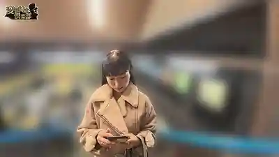 CLUB-928 黏著跟蹤偷拍前偶像人妻 迷姦中出的劇照2