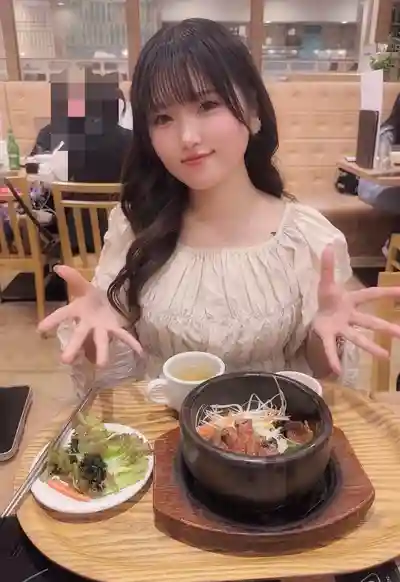 美月結衣第17張寫真