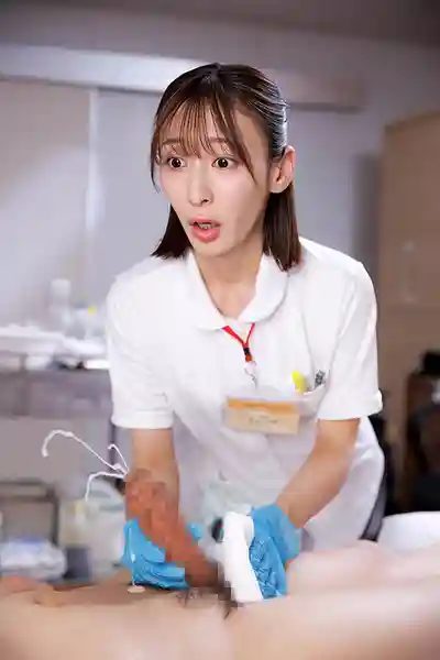 DANDYA-042 阿姨護士故意用像打手槍般的私處清洗讓年輕病患暴射繳械 VOL.4的劇照14