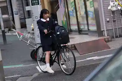 MURIKURI-014 連日生吞精液洗腦 精飲深喉強行灌入精液味道後自己笑著大量吞精的無垢少女的劇照6