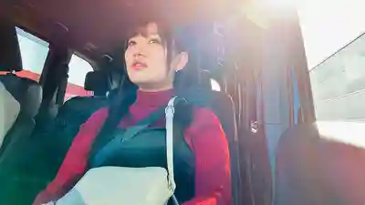 JERA-044 公司裡傳聞的隱藏巨乳OL藉工作商量約我兜風…好奇之下進了情趣旅館 乳交後徹底點燃慾火 一日限定痴女模式瘋狂挾射不倫 ~ 小梅惠奈的劇照13