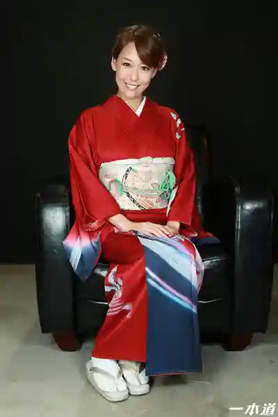 1PON-042916_289 昭和風美熟女雲集大亂交會 ~ 朝桐光 小早川怜子 村上涼子的劇照8