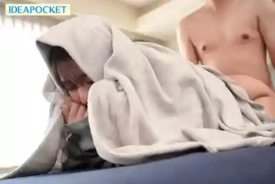 IPZZ-890 愛上我的害羞學妹言聽計從中出飛機杯宣言 ~ 櫻若菜的劇照7