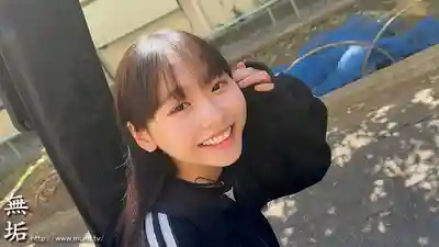 MUFR-011 跟普通女性朋友越線的那一天 ~追逐樂團夢想的同班女貝斯手~的劇照17