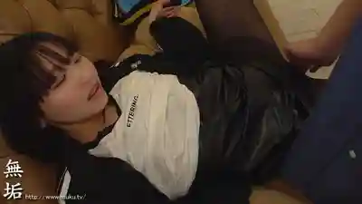 MUFR-011 跟普通女性朋友越線的那一天 ~追逐樂團夢想的同班女貝斯手~的劇照13