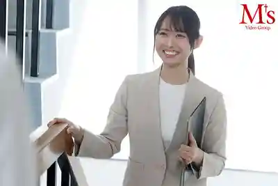 MVSD-705 美麗溫柔笑容甜美的初戀三池老師 放學後竟變成了瘋狂的變態抖M女教師 ~ 三池小春的劇照16