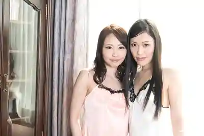 1PON-050217_520 女同大亂交 ~ 酒井鈴 朝比奈菜々子的劇照17