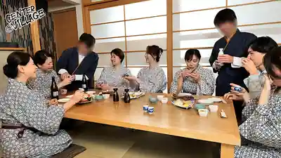 EUUD-091 完熟中出浪漫秘湯 心動!滿滿都是大媽的灼熱溫泉大亂交SPECIAL ~ 井上綾子 平岡里枝子 武田典子的劇照9