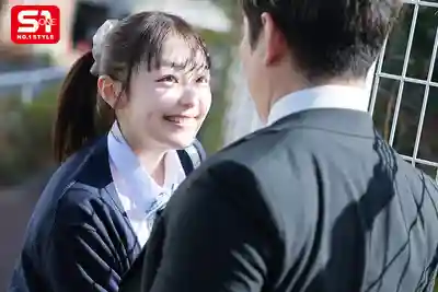 SNOS-315 半脫勾引擋不住! 小20歲的純真女生把老師撩到理智崩潰 ~ 白花仁愛的劇照10