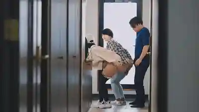 FTKD-043 超可愛帥氣姐妹掰開翹臀挑逗誘惑大叔 ~ 美咲音 新田好実的劇照12