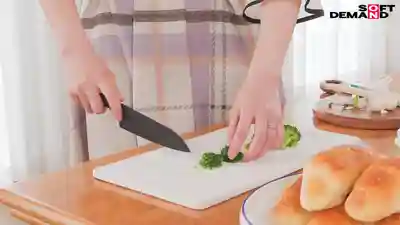 SDNM-560 36歲 最終章 一直自卑的大聲浪叫要盡情釋放 想體驗人生最爽的一次 在森林小木屋裡被幹到絕叫中出 ~ 有澤まゆか的劇照7