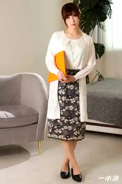 1PON-050422_001 真實發生過的勁爆故事  副校長的色色告白~ ~ 赤井美月的劇照6