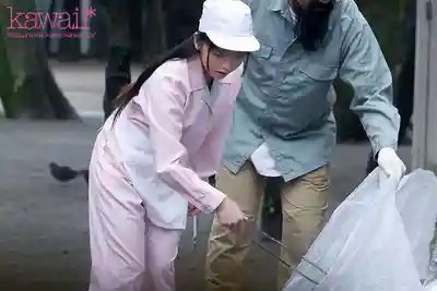 CAWB-038 身高138cm總被當小孩找不到正職只能打零工的苦命少女 一舔就大量潮吹的早漏秒高潮抖M娘！AV即錄用！天職出道！的劇照10