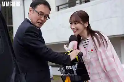 ADN-802 和兒子幼兒園的老師密會偷情 我徹底淪陷了 ~ 美园和花的劇照10