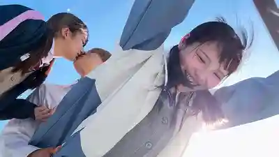 DSAM-010 體育祭雙痴女後宮 被兩個超辣美少女夾擊榨精無數次 獨自奪冠的最爽青春回憶的劇照2