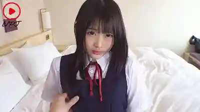 NPJS-274 修學旅行2小時自由時間裡狂幹微乳J●(笑) 跟網上認識的大叔奔現後再也無法拒絕 純真少女被中出了的劇照11